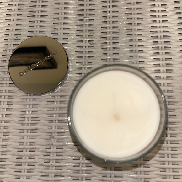 NWT Bath and Body Works Eucalyptus Spearmint Aromatherapy Stress Candle - Picture 3 of 3